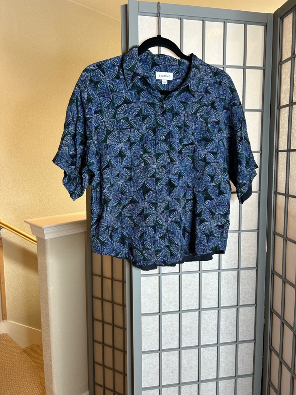 Evereve Navy Blue & Green Swirl Print Blouse